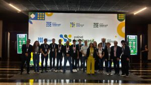 Ao longo do desenvolvimento do projeto, mais de 25 estudantes e cinco professores contribuíram com a iniciativa