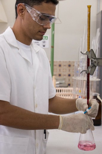 Química Foto Priscila Oliveira 15.jpg